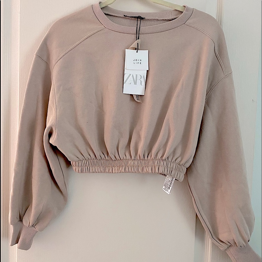 NWT Zara crop sweatshirt 
Size:Small 
Color:Blush